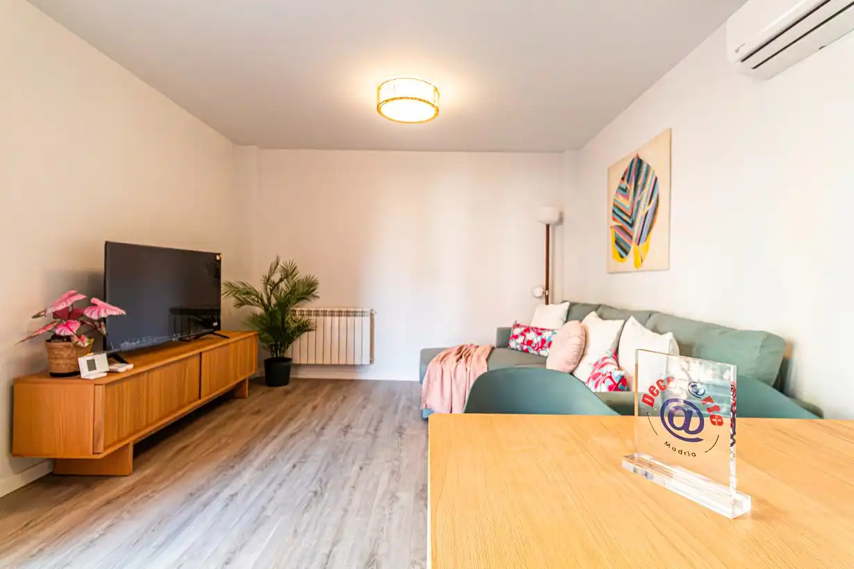 Living room of Flat for sale in Madrid  with Air Conditioner, Heating and Terrace