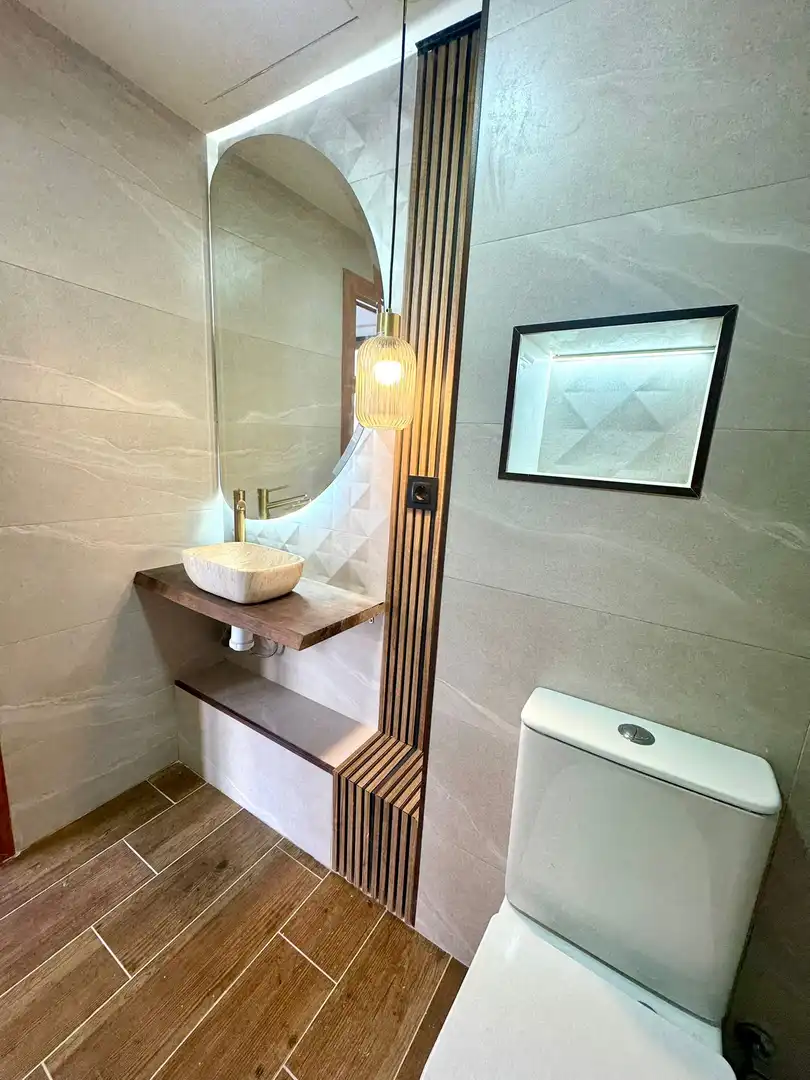 Badezimmer von Erdgeschoss zum Verkauf in Sant Boi de Llobregat