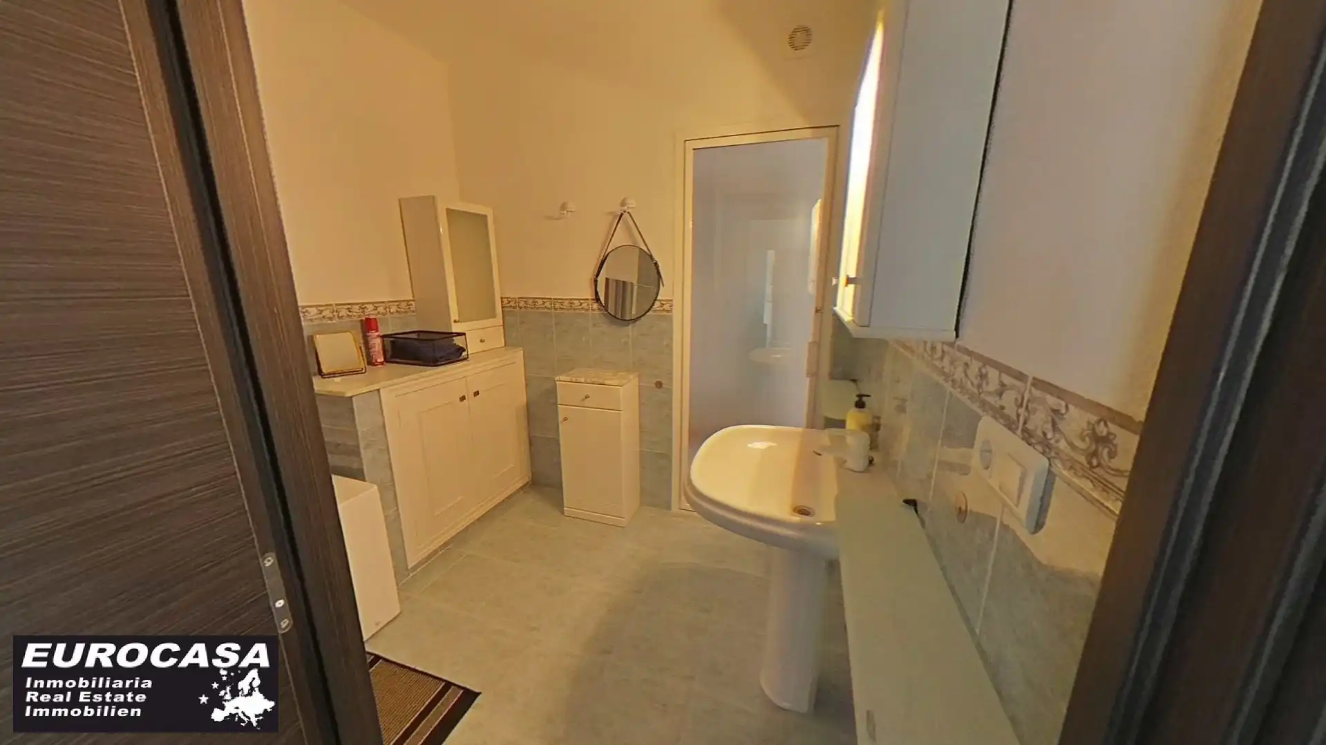 Badezimmer von Haus oder Chalet zum Verkauf in La Nucia mit Privatgarten, Terrasse und Abstellraum