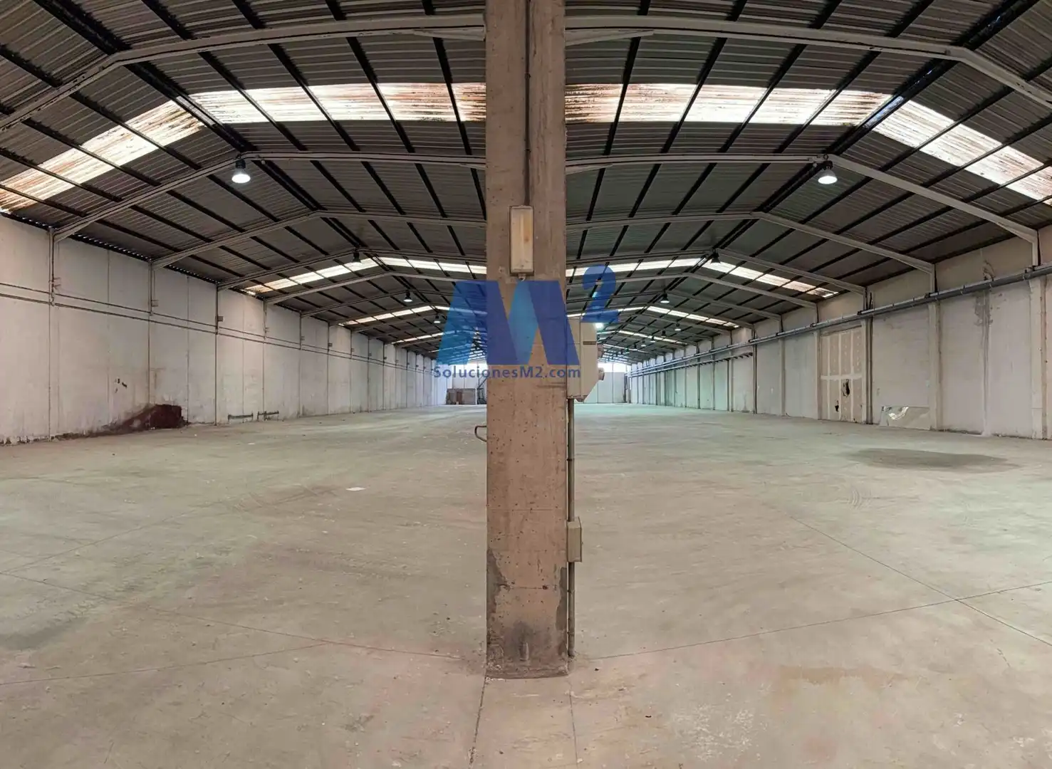 Nave industrial en venta en Francisco Medina y Mendoza, Cabanillas del Campo
