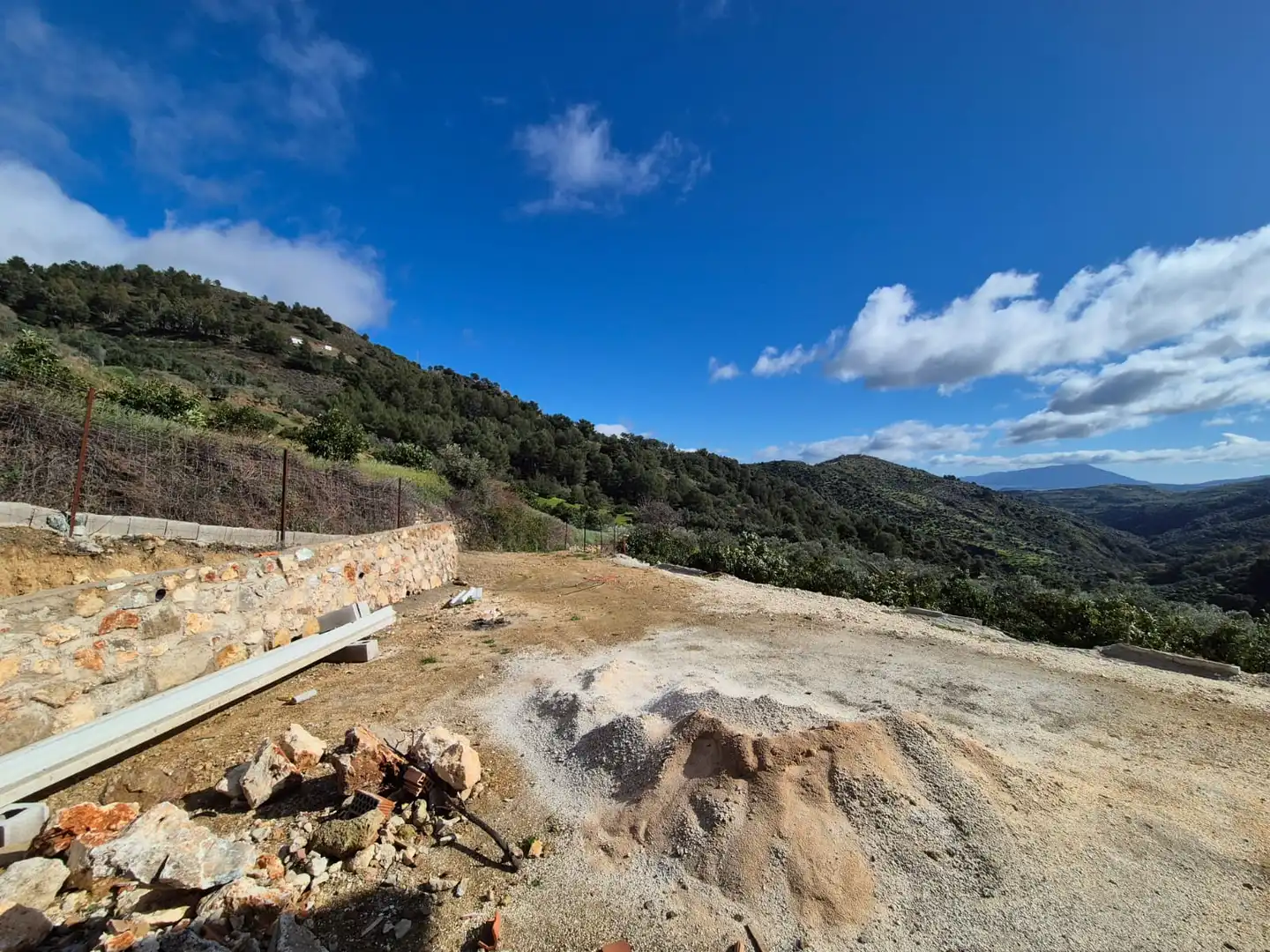 Finca rústica en venta en Yunquera