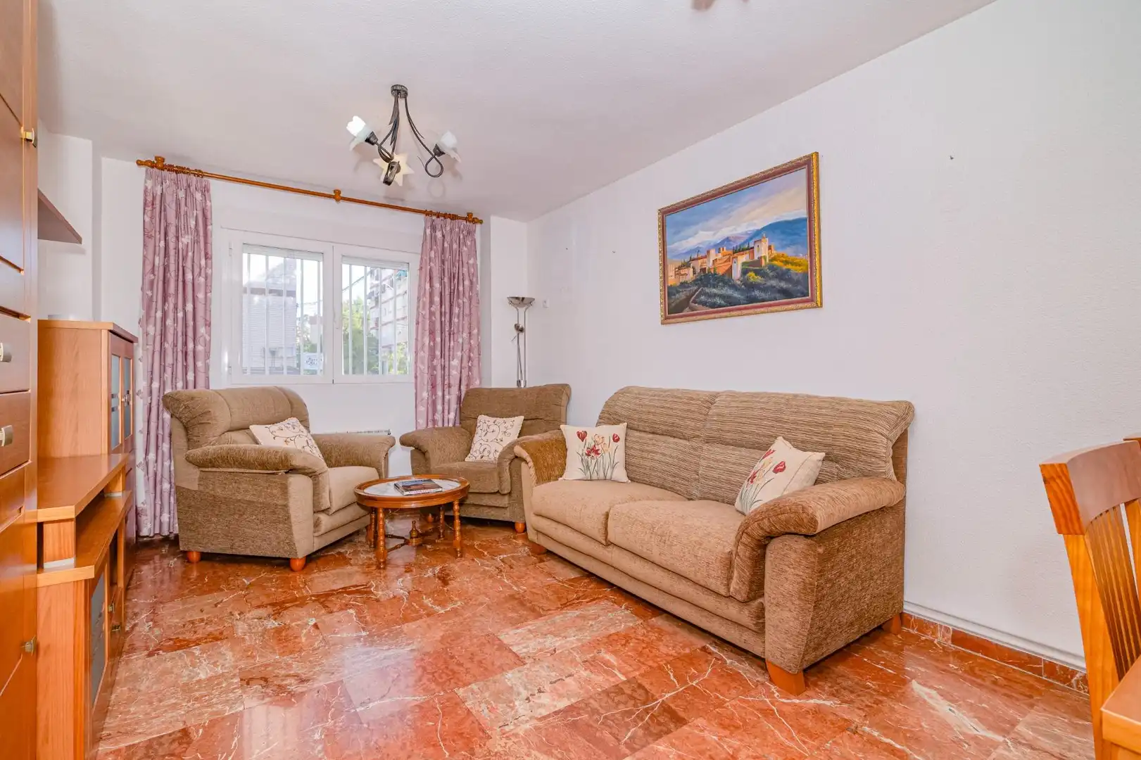 Sala de estar de Piso en venta en Granada con Calefacción