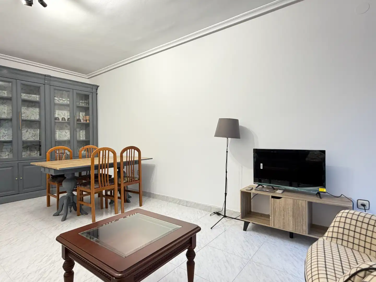 Wohnung zur Miete in Calle Sor Valentina Mirón, Los Pinos - El Pilar