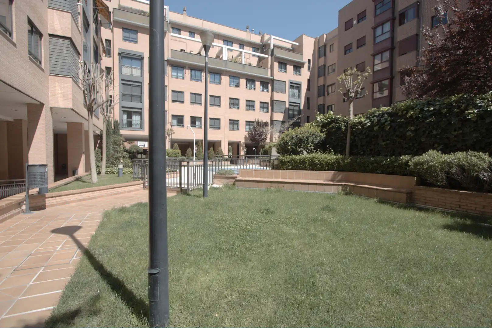 Exterior view of Flat for rent in Madrid  with Air Conditioner, Private garden and Storage room