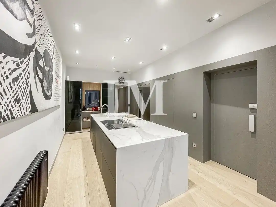 Cuina de Apartament de lloguer en Barcelona amb Aire condicionat, Calefacció i Moblat