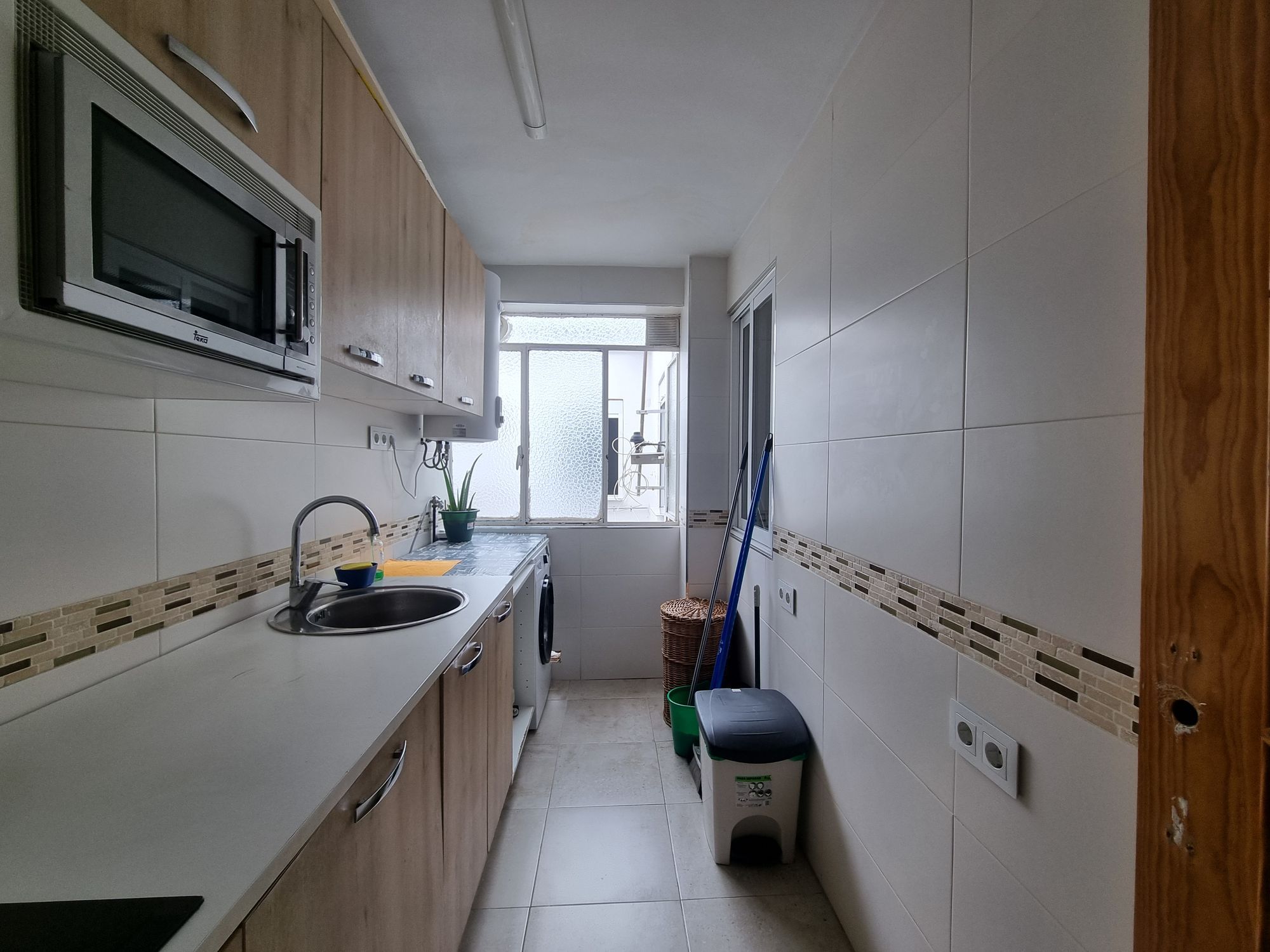 Kitchen of Apartment for sale in  Jaén Capital