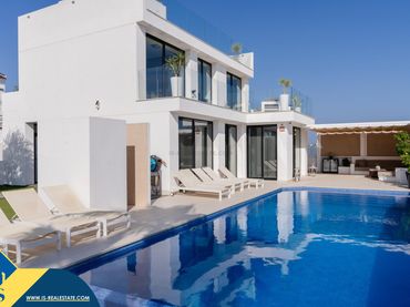 Chalet con piscina en venta en San Fulgencio