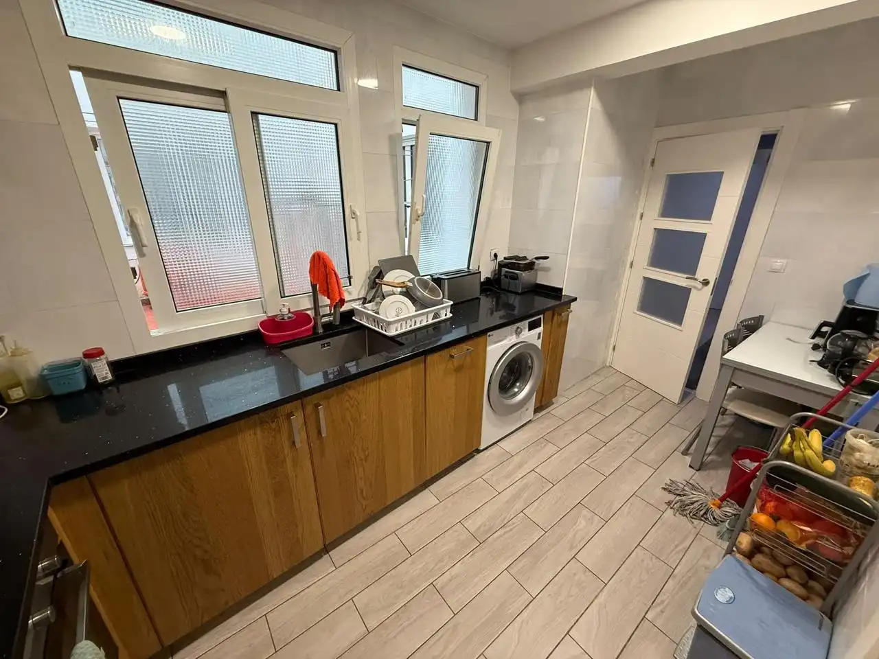 Cocina de Piso en venta en Castro-Urdiales con Calefacción y Terraza