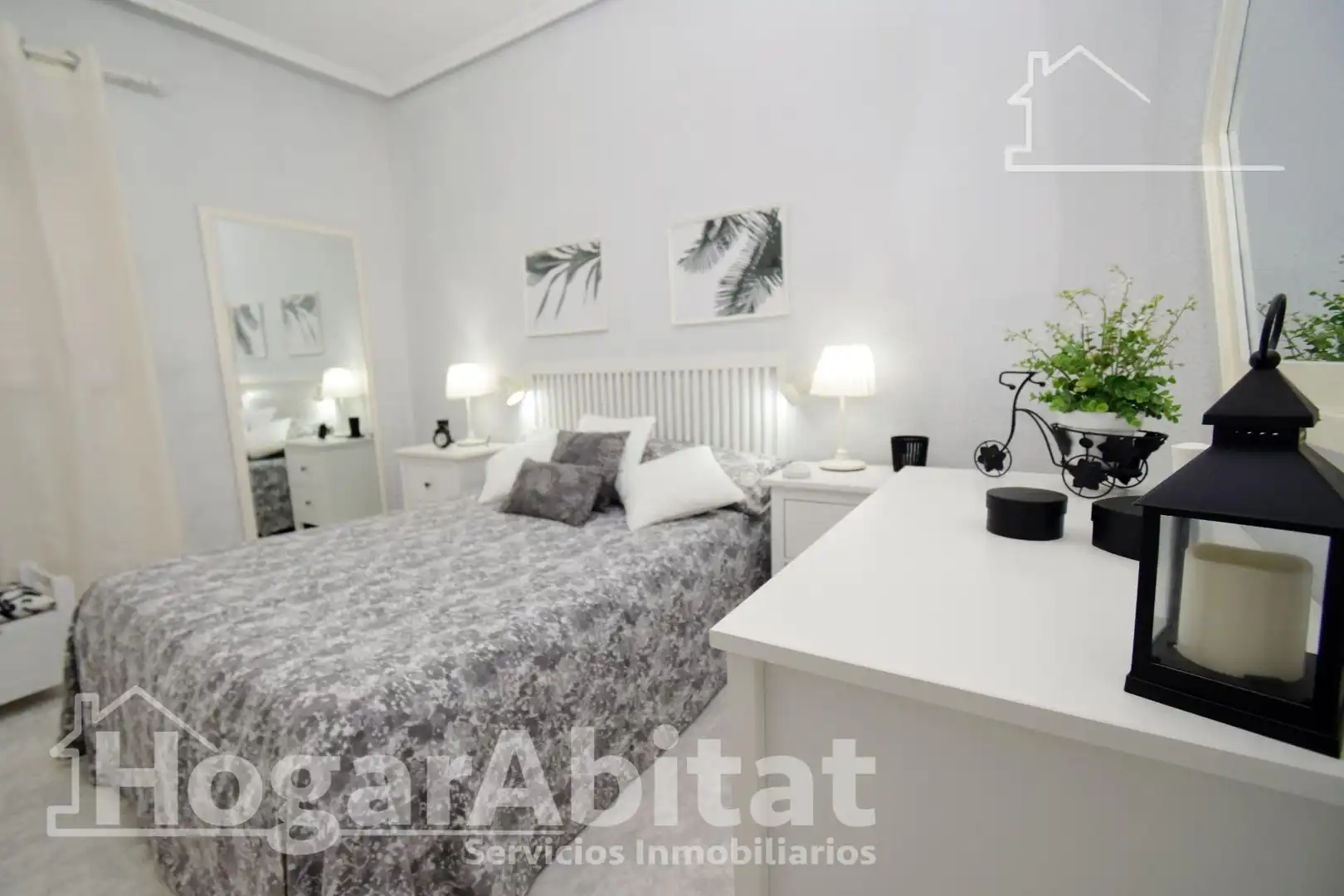 Dormitori de Casa o xalet en venda en Llíria amb Jardí privat, Terrassa i Traster