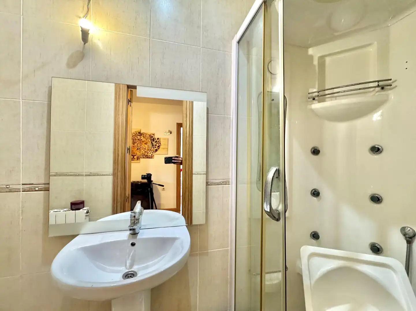 Baño de Ático en venta en Churriana de la Vega con Aire acondicionado, Calefacción y Terraza