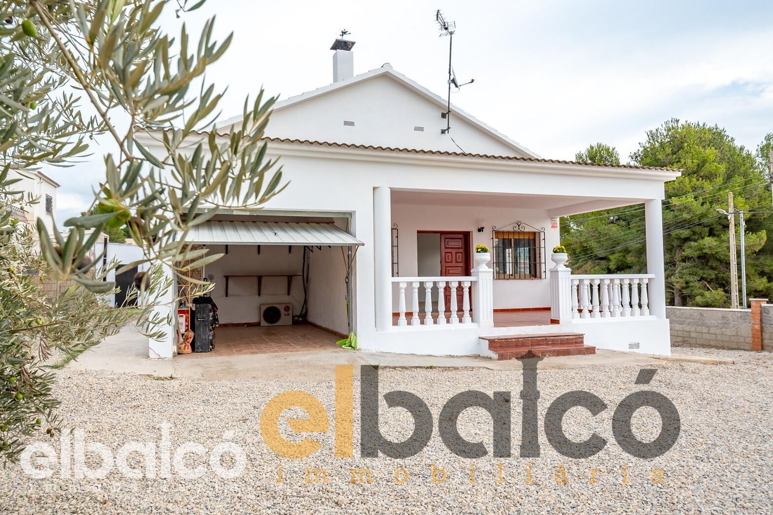 Vista exterior de Casa o chalet en venta en Cabra del Camp con Aire acondicionado, Calefacción y Terraza