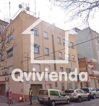 Vista exterior de Pis en venda en Barberà del Vallès