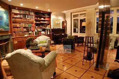 Wohnzimmer von Wohnung zum Verkauf in Oviedo  mit Heizung, Privatgarten und Parkett