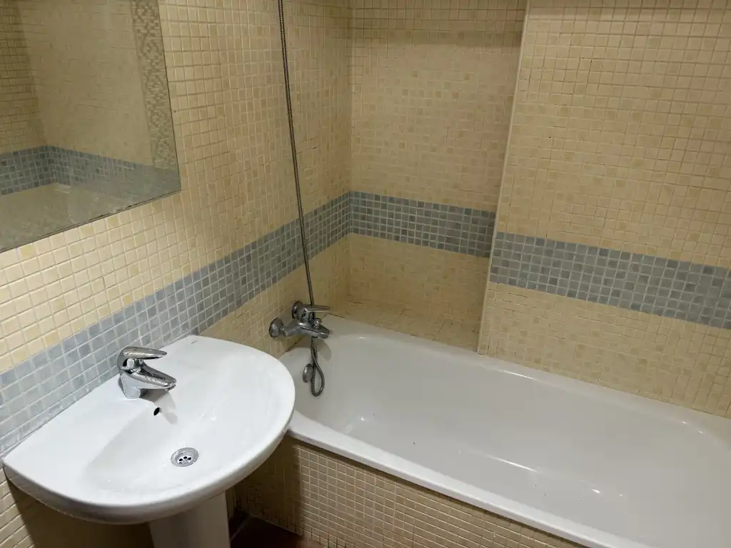 Bathroom of Study for sale in Sierra Nevada