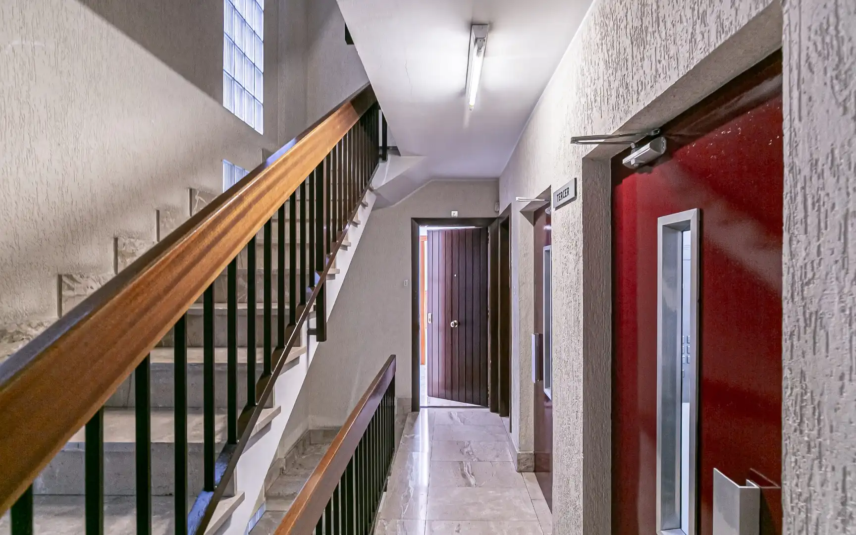 Piso en venta en Pere III, Centre - Passeig i Rodalies