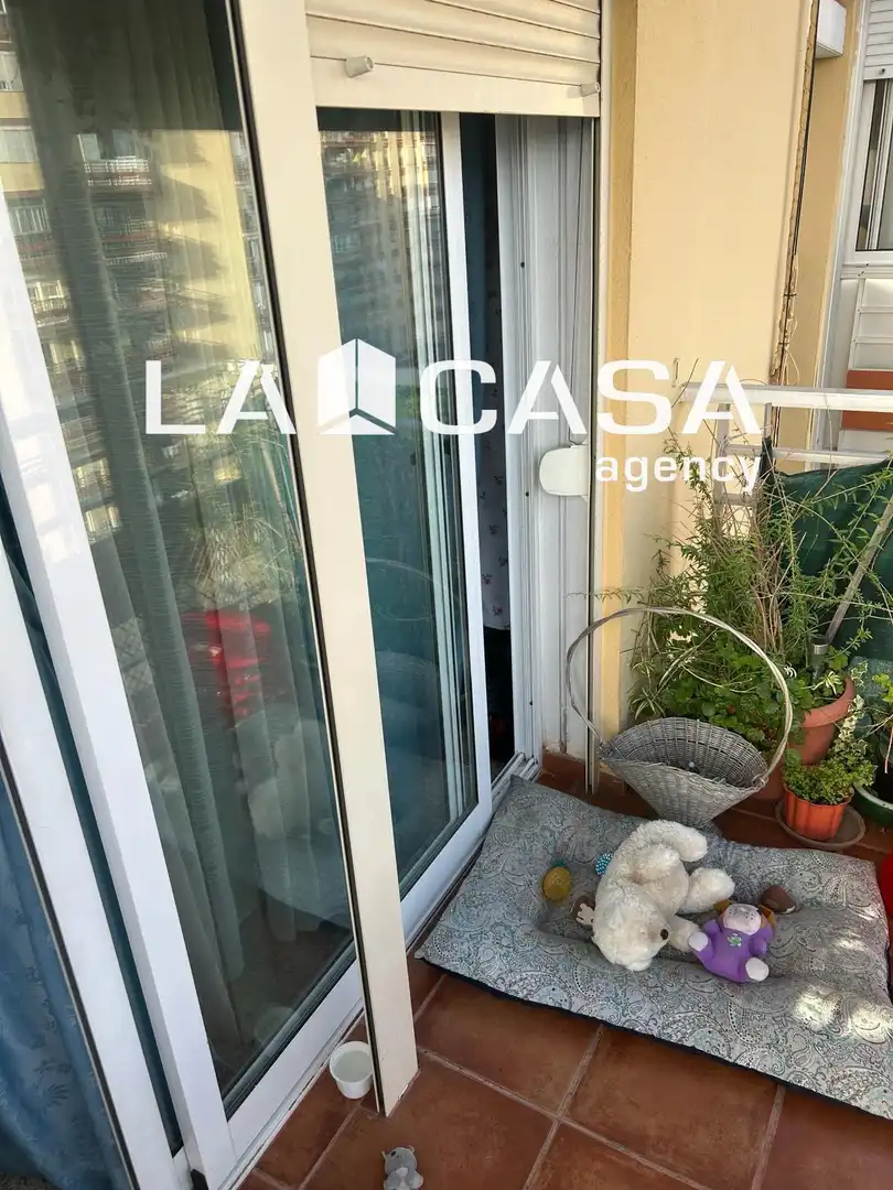 Terrassa de Pis en venda en Algeciras amb Balcó