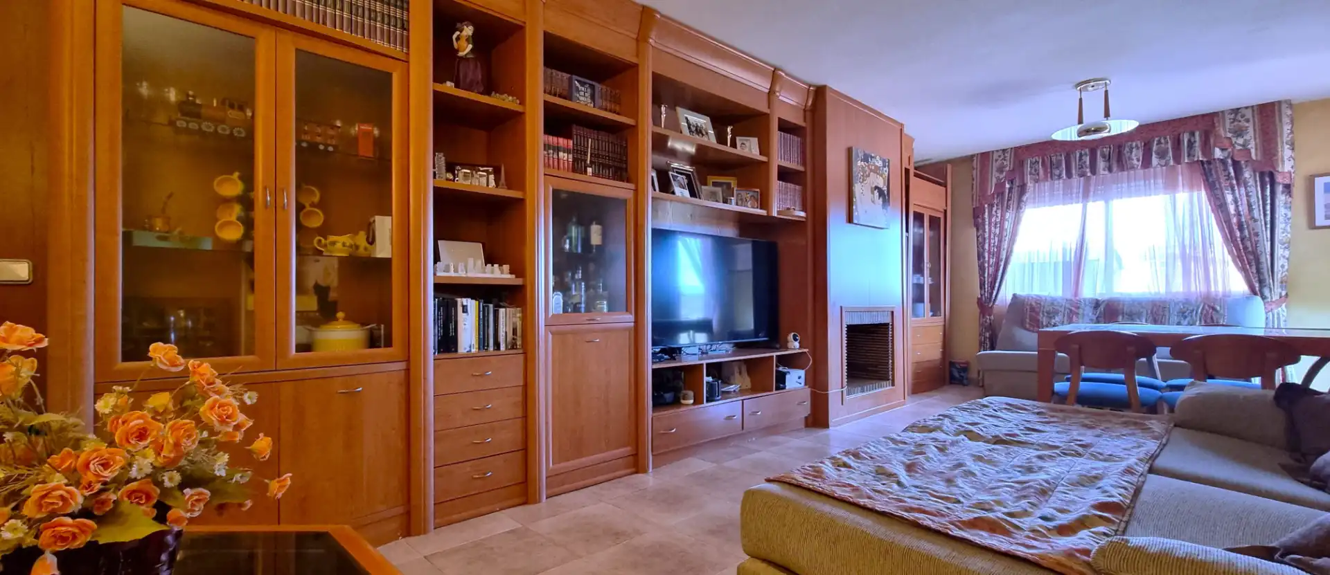 Sala d'estar de Casa adosada en venda en Guadalix de la Sierra amb Aire condicionat, Calefacció i Jardí privat
