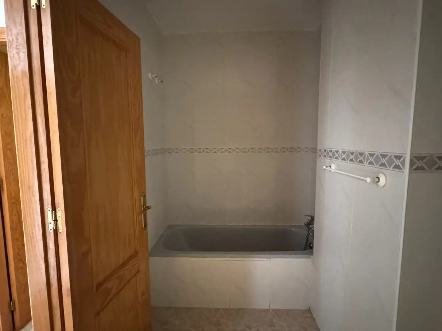 Badezimmer von Einfamilien-Reihenhaus zum Verkauf in Almería