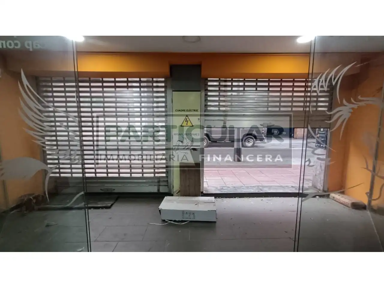 Local commercial à vendre à Calle Pere Sanfeliu 19, imagen 2
