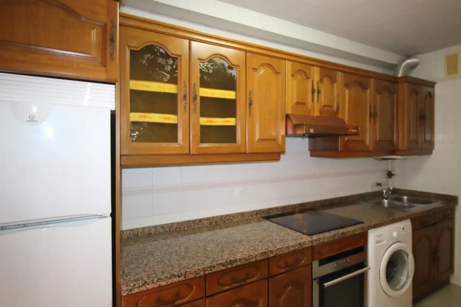 Cocina de Piso de alquiler en Gijón  con Calefacción y Terraza
