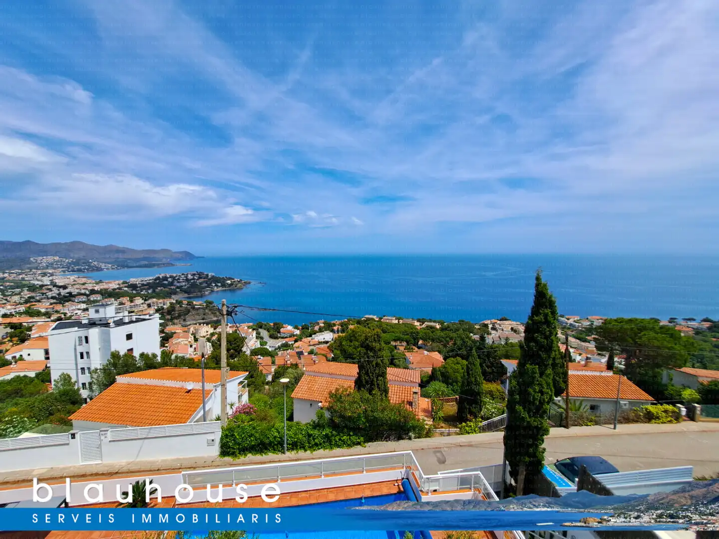 Vista exterior de Casa o xalet en venda en Llançà amb Aire condicionat, Terrassa i Piscina