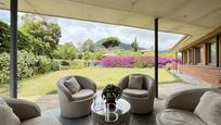 Terrassa de Casa o xalet en venda en Cabrera de Mar amb Aire condicionat, Calefacció i Jardí privat