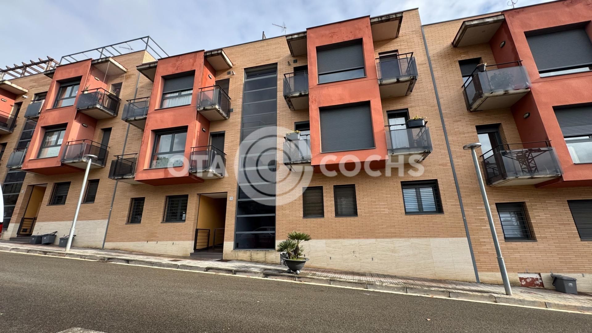 Exterior view of Flat to rent in Almoster  with Air Conditioner, Terrace and Storage room