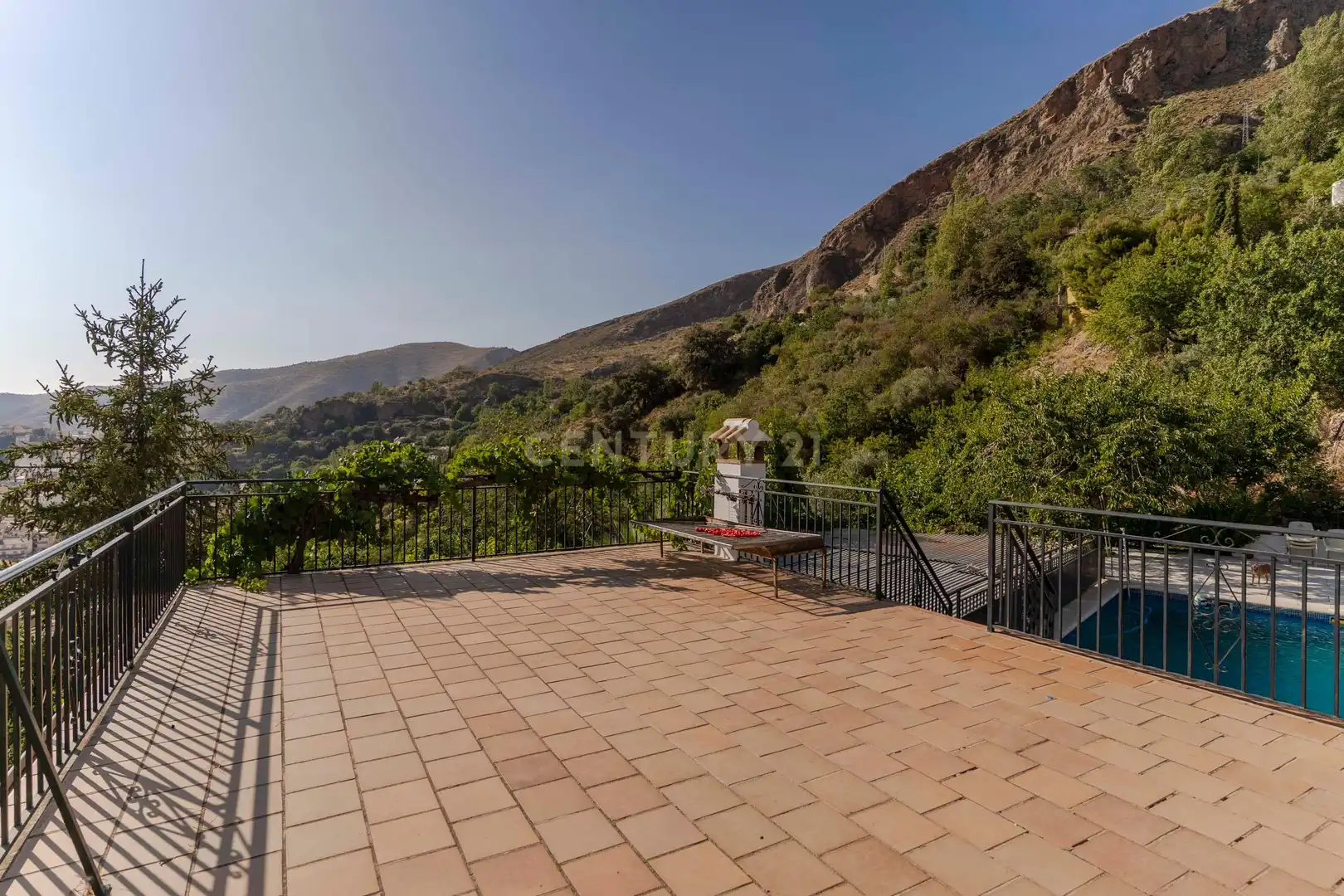 Terraza de Casa o chalet en venta en Güéjar Sierra con Jardín privado, Trastero y Piscina