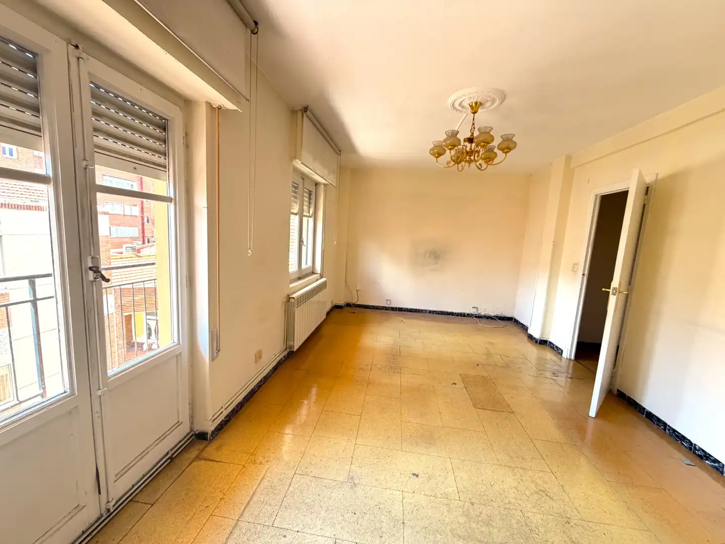 Sala de estar de Piso en venta en Valladolid con Calefacción, Terraza y Balcón