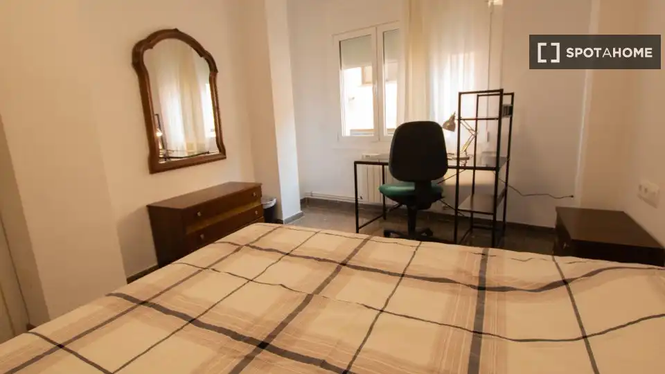 Piso con terraza en alquiler en Centre - Estació, imagen 16