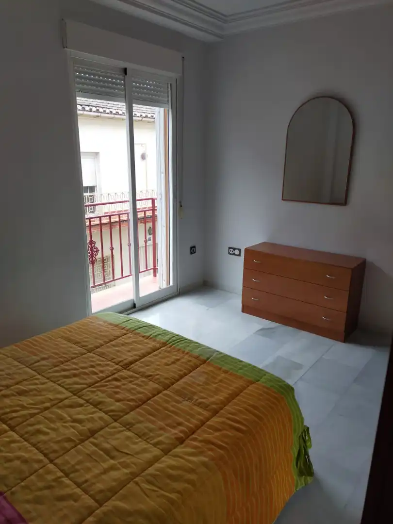 Habitación de Piso de alquiler en Churriana de la Vega con Amueblado
