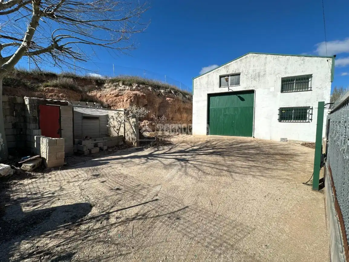 Local en venta en Aranzueque