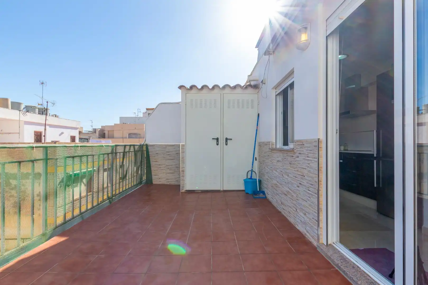 Piso con terraza en venta en Calle POETA MARTINEZ PARRA, imagen 25