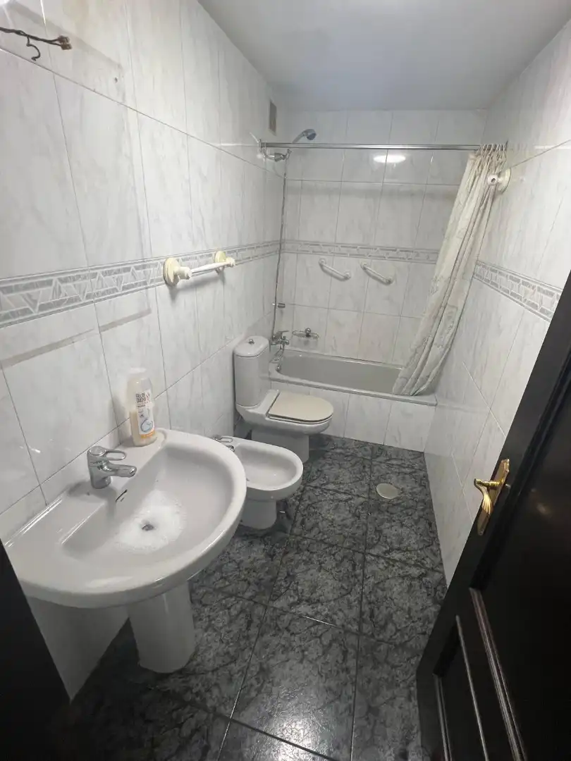 Bathroom of Apartments for sale in Gijón   with Heating and Storage room