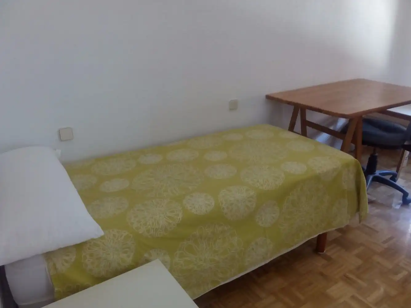 Habitación de Piso de alquiler en Madrid con Calefacción, Parquet y Terraza