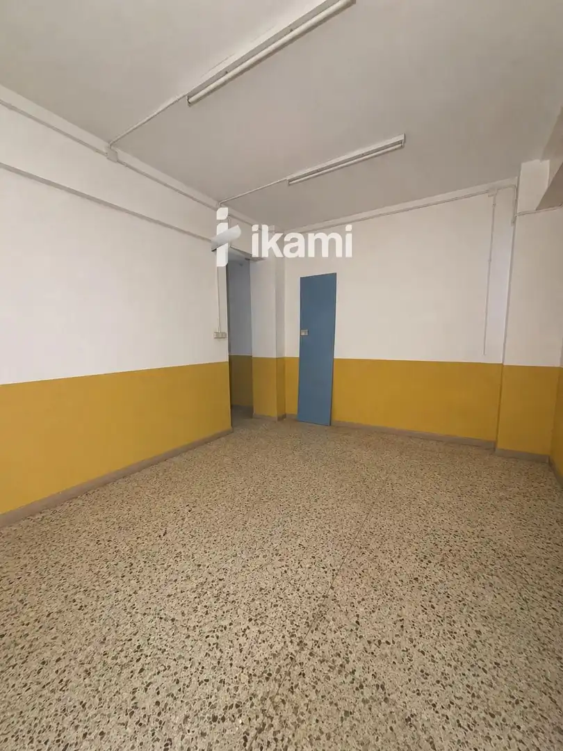Schlafzimmer von Geschaftsraum zum Verkauf in Barcelona
