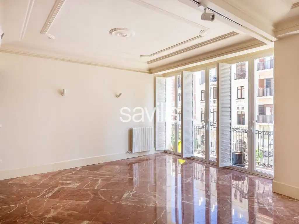 Bedroom of Apartments for sale in Sevilla