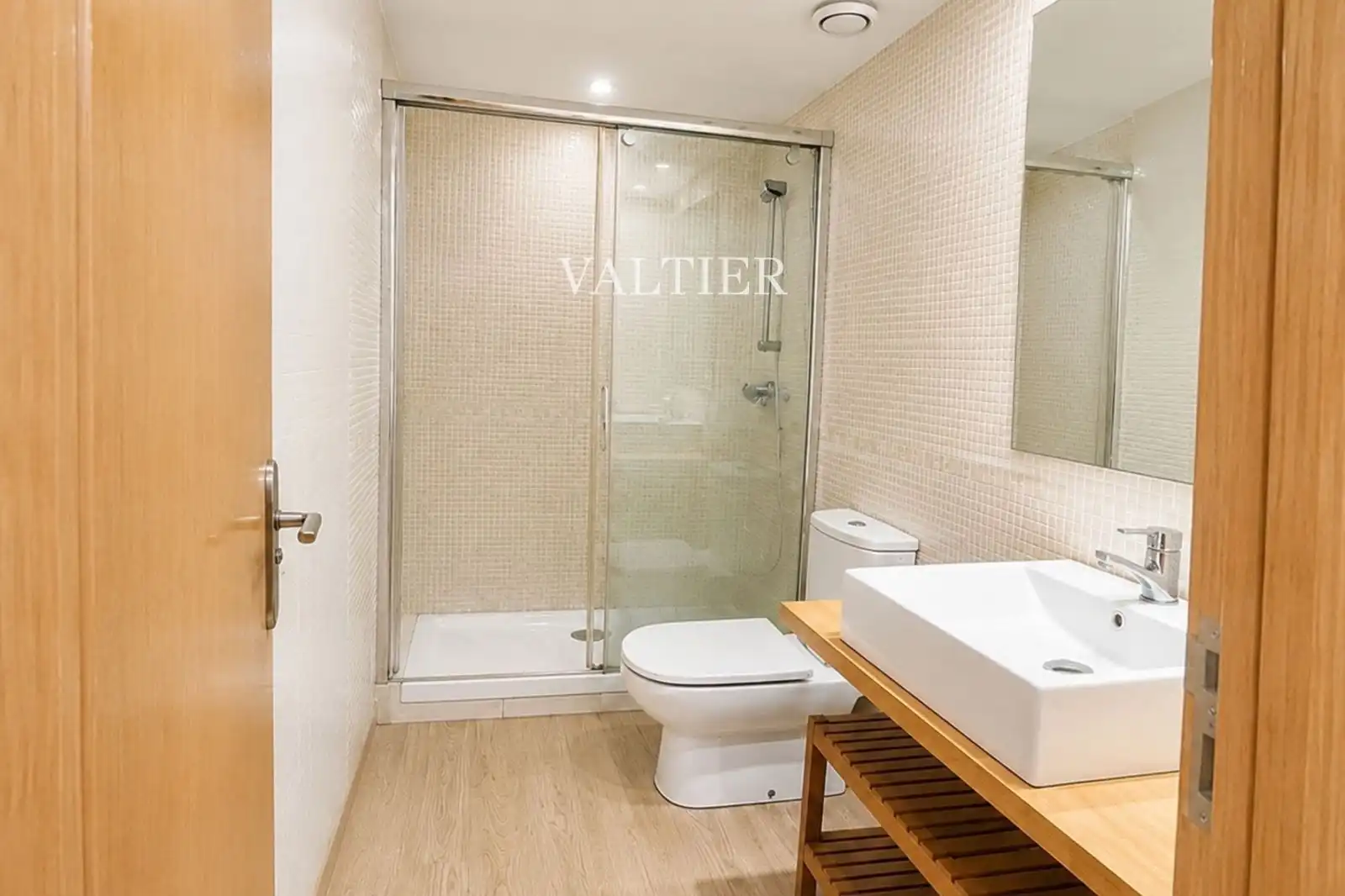 Badezimmer von Wohnung zur Miete in Madrid