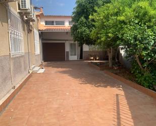 Vista exterior de Casa o xalet en venda en  Murcia Capital amb Aire condicionat, Jardí privat i Terrassa