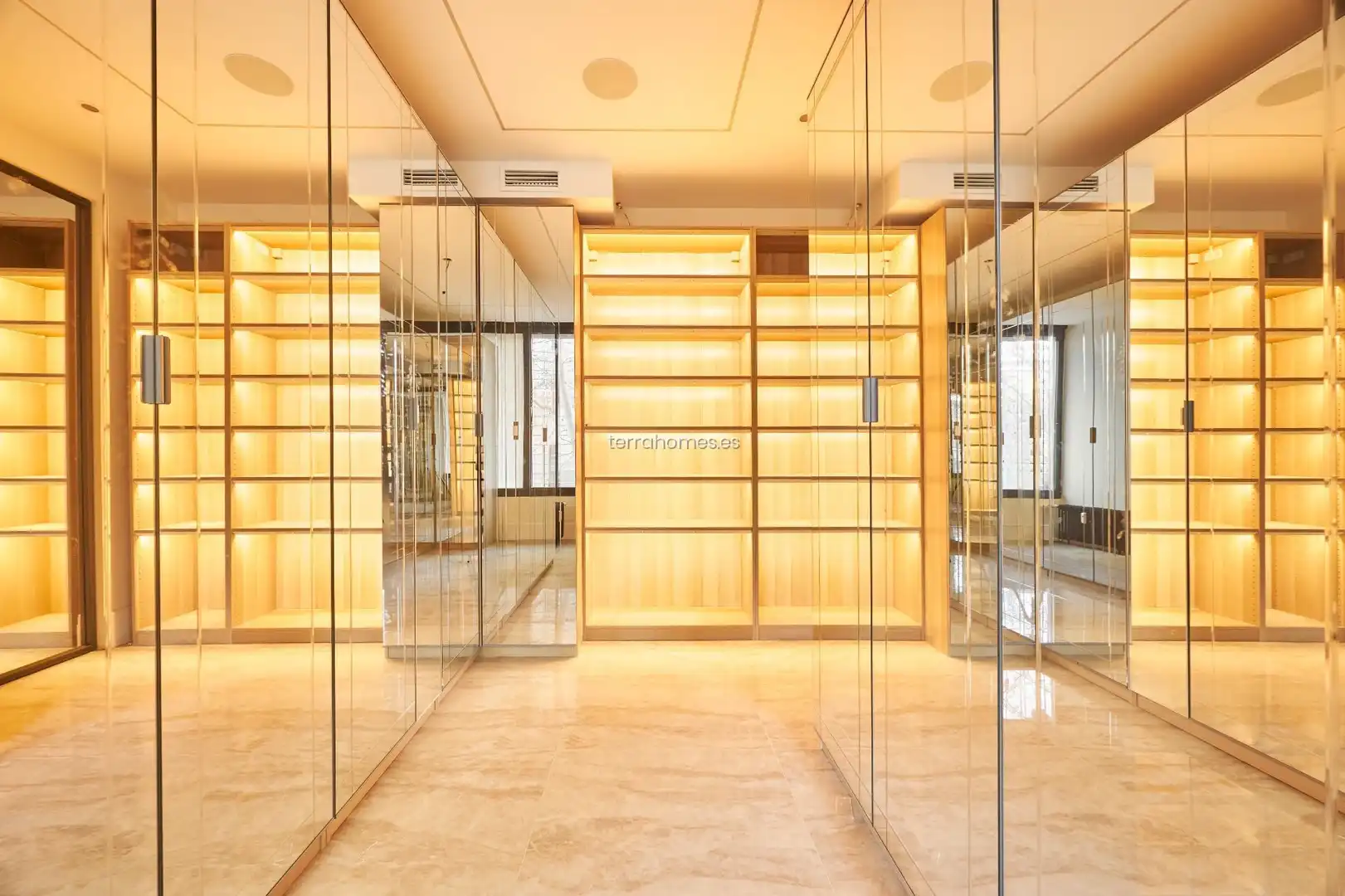 Apartament en venda en Madrid amb Aire condicionat