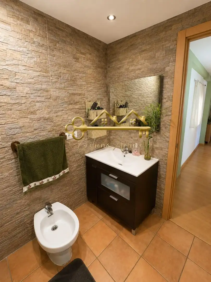 Baño de Piso en venta en Ontinyent con Aire acondicionado y Balcón