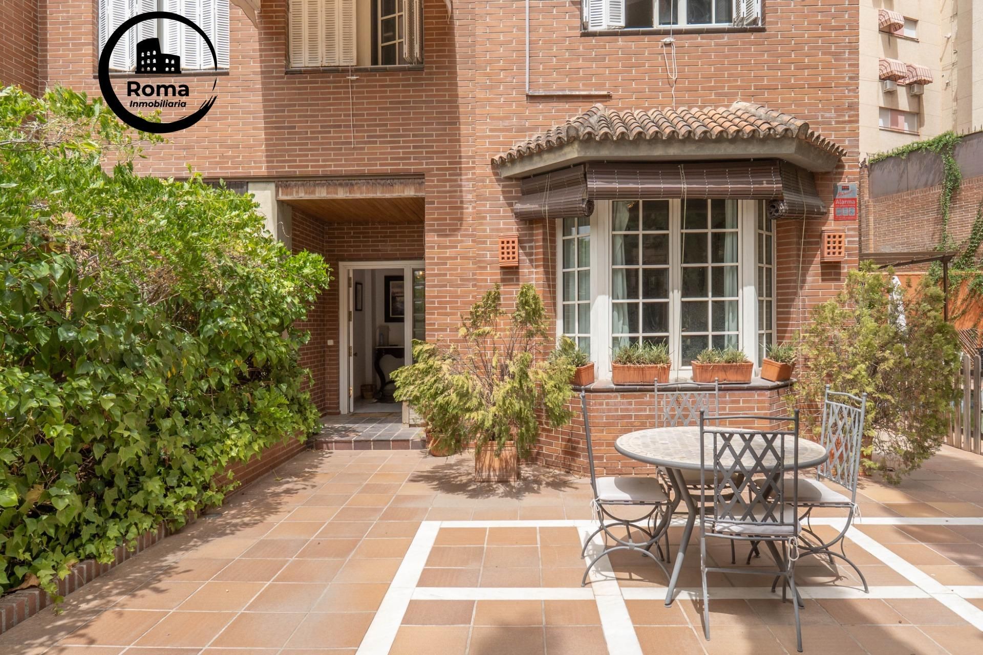 Terrassa de Casa o xalet en venda en  Granada Capital amb Aire condicionat, Jardí privat i Terrassa