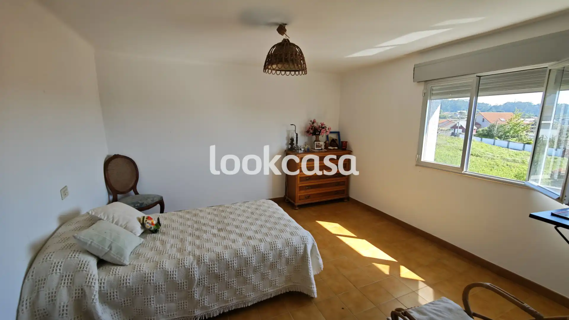 Dormitori de Casa o xalet en venda en Sanxenxo amb Calefacció, Jardí privat i Terrassa