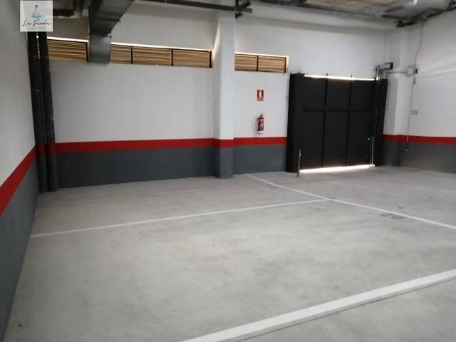 Garaje en Venta en Avenida JORGE LUIS BORGES, 16 en El Tejar - Hacienda Bizcochero