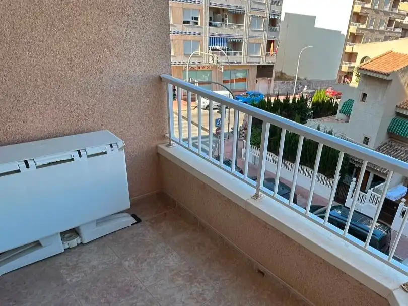 Terrassa de Pis de lloguer en Guardamar del Segura amb Aire condicionat, Calefacció i Terrassa