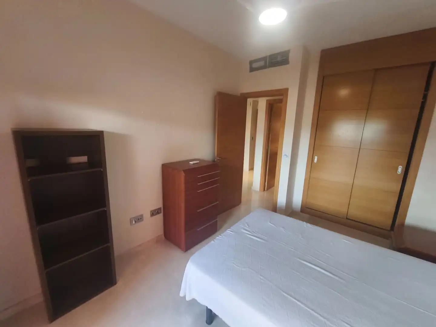 Schlafzimmer von Wohnung zur Miete in Atarfe mit Abstellraum