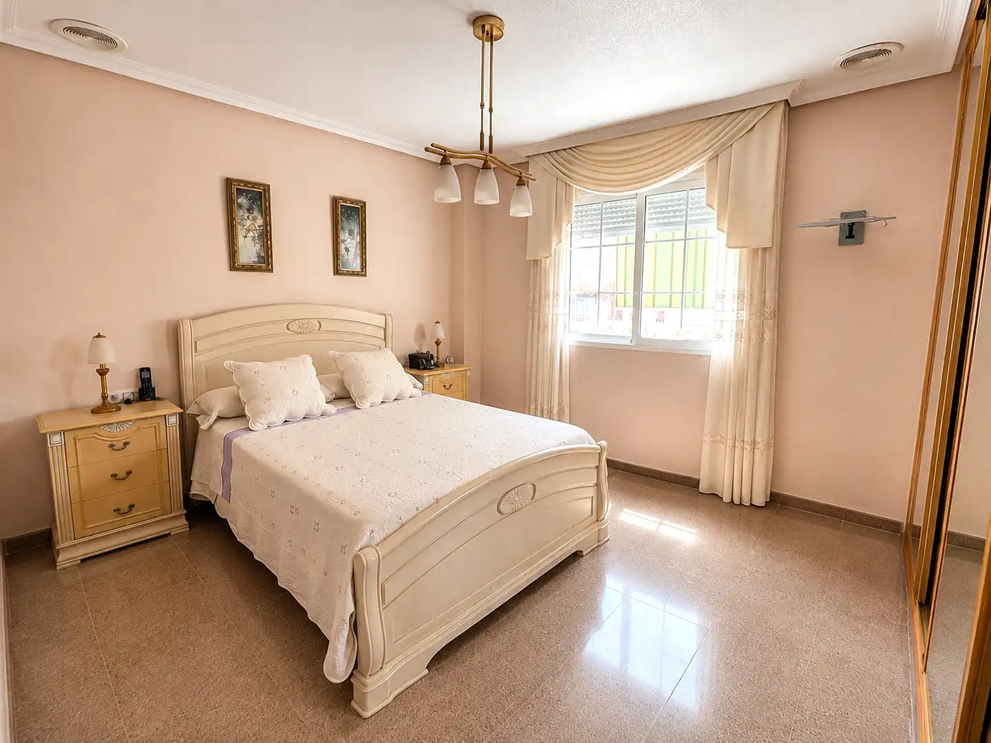 Bedroom of Flat for sale in Centro