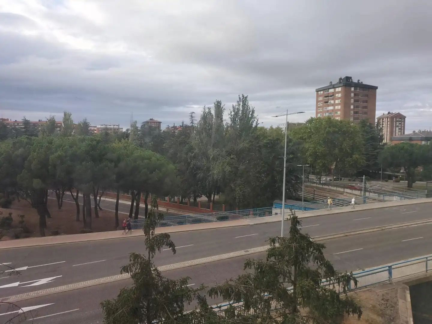 Vista exterior de Pis en venda en Campo de la Juventud