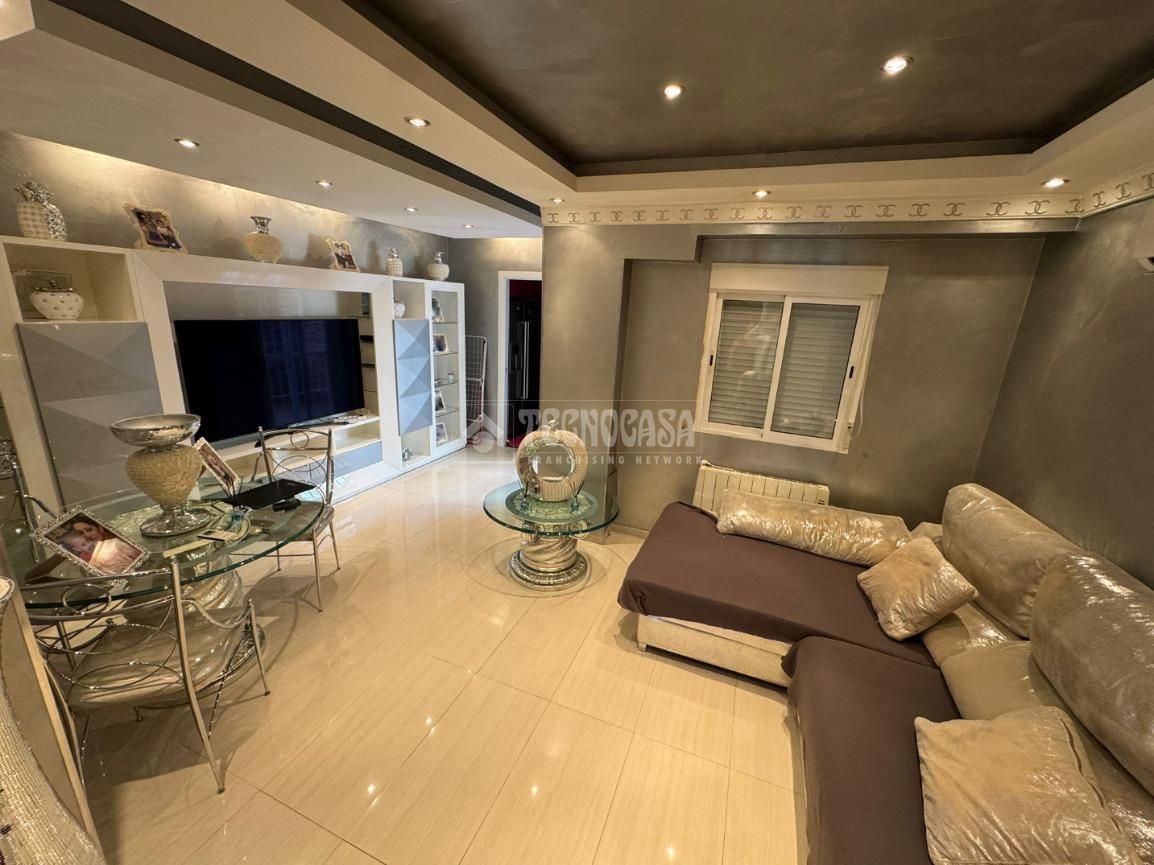 Living room of Flat for sale in  Madrid Capital  with Air Conditioner