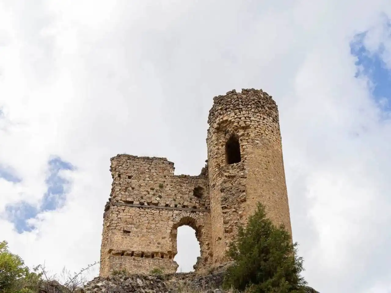 Außenansicht von Gebäude zum Verkauf in Sigüenza
